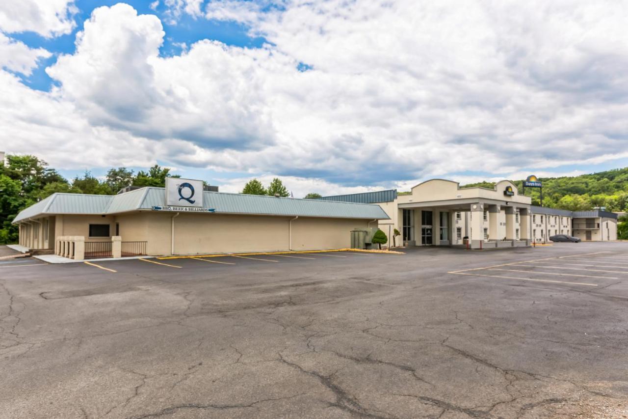 Days Inn I81 Double Bed Room Roanoke Exterior photo