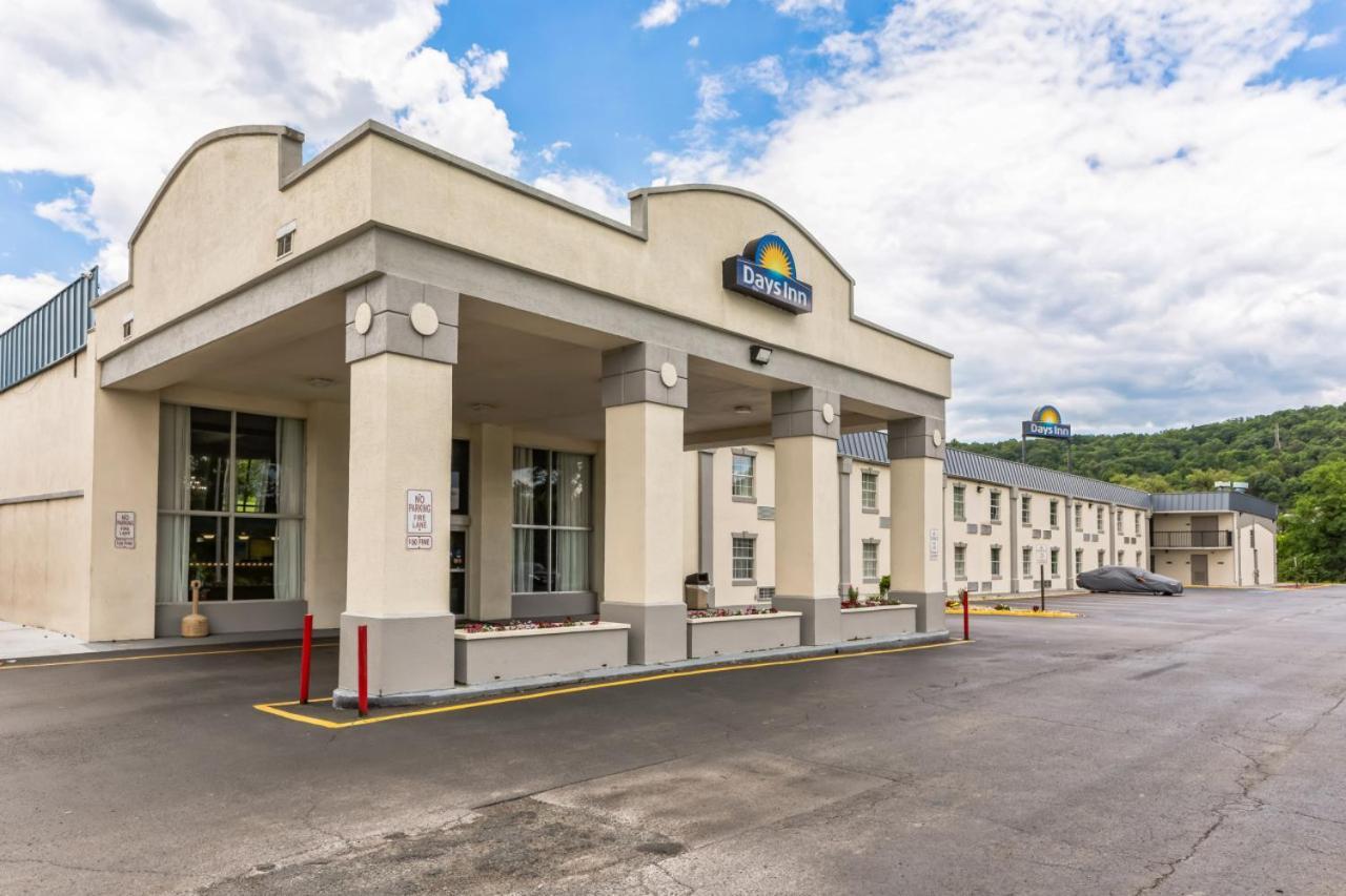 Days Inn I81 Double Bed Room Roanoke Exterior photo